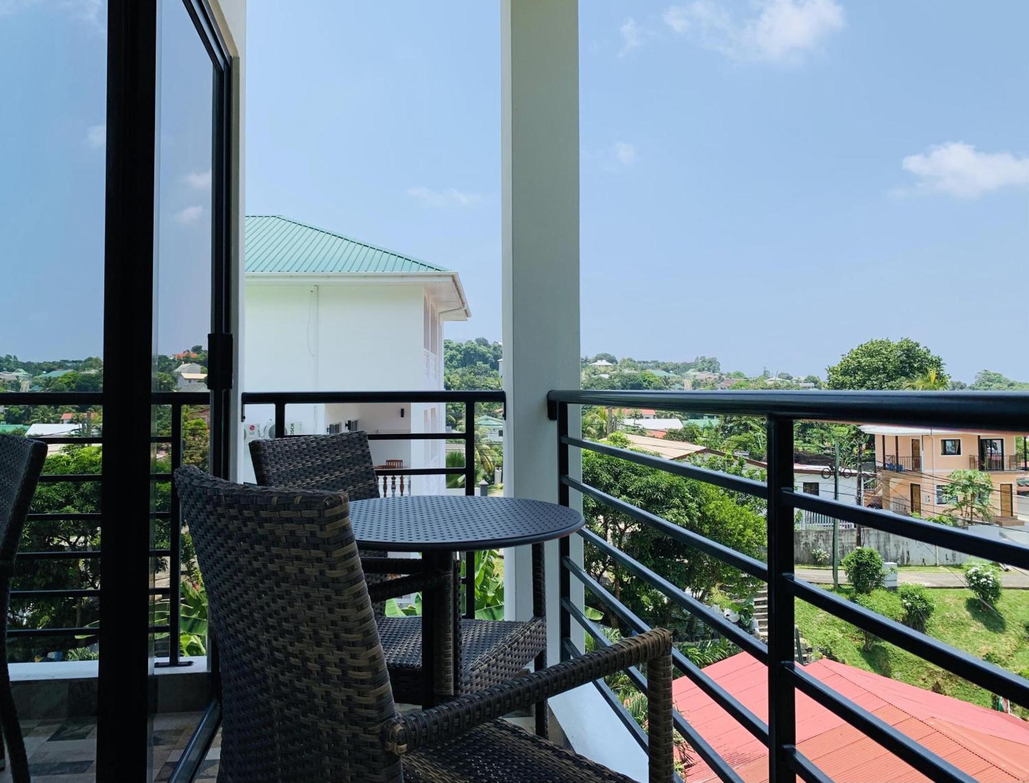 Oceanic View Apartments โบวาลง ภายนอก รูปภาพ