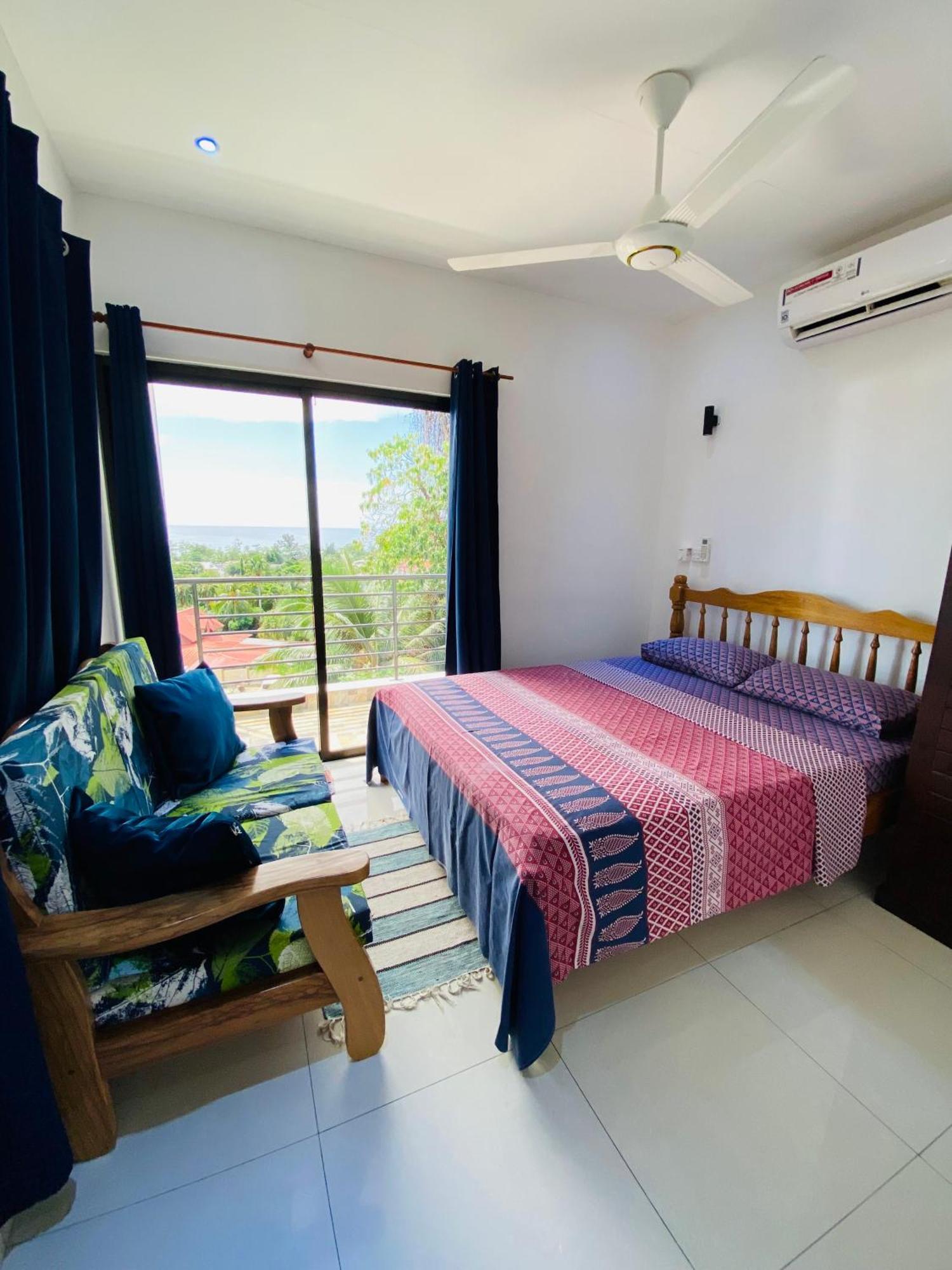Oceanic View Apartments โบวาลง ภายนอก รูปภาพ