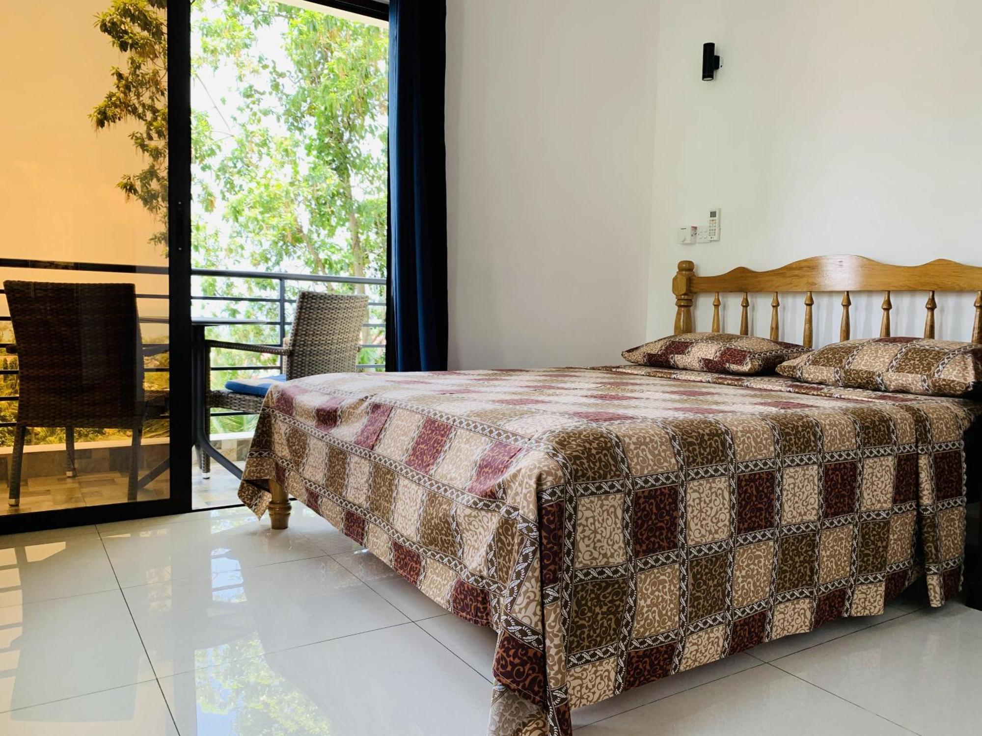 Oceanic View Apartments โบวาลง ภายนอก รูปภาพ