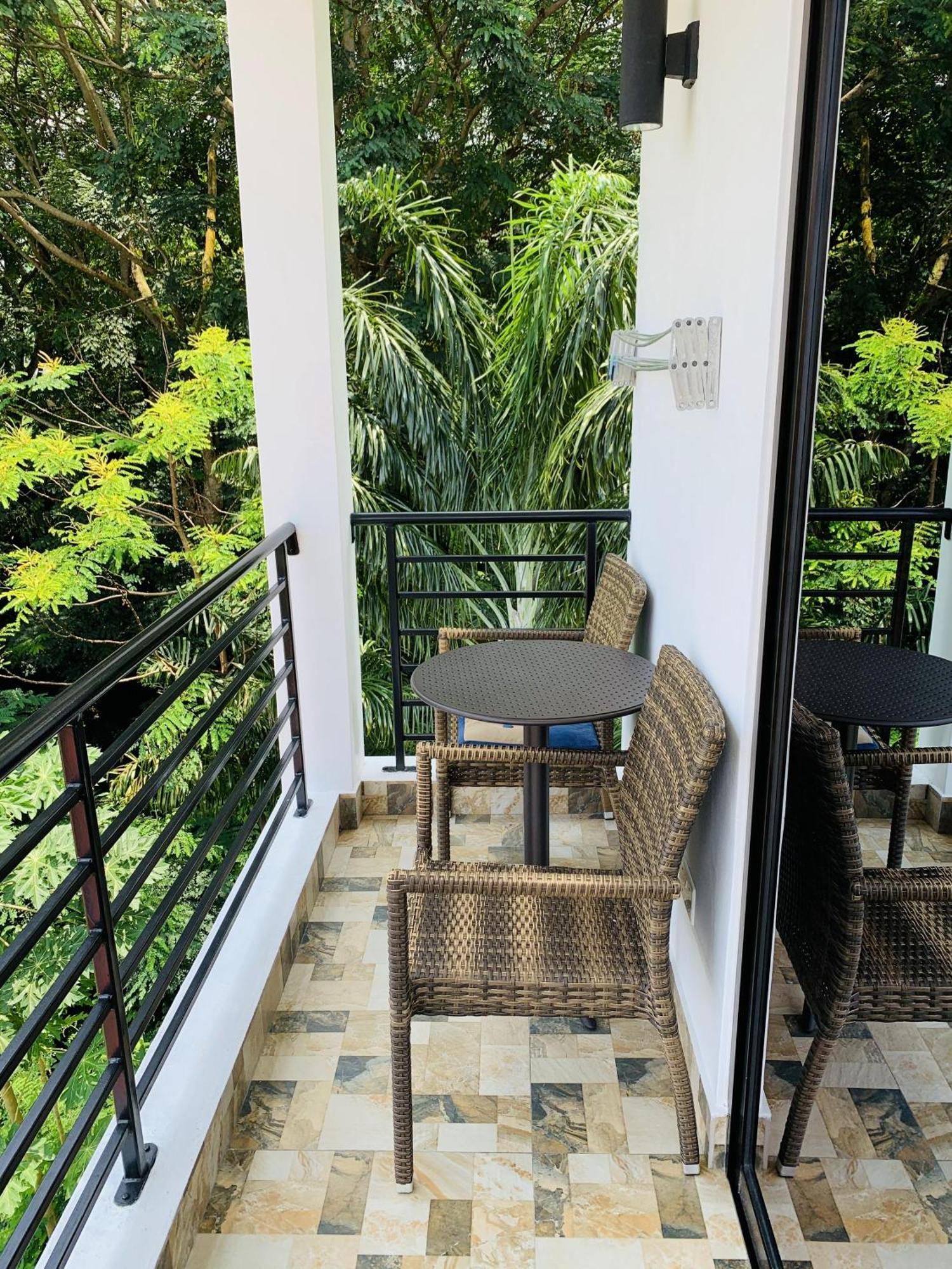 Oceanic View Apartments โบวาลง ภายนอก รูปภาพ