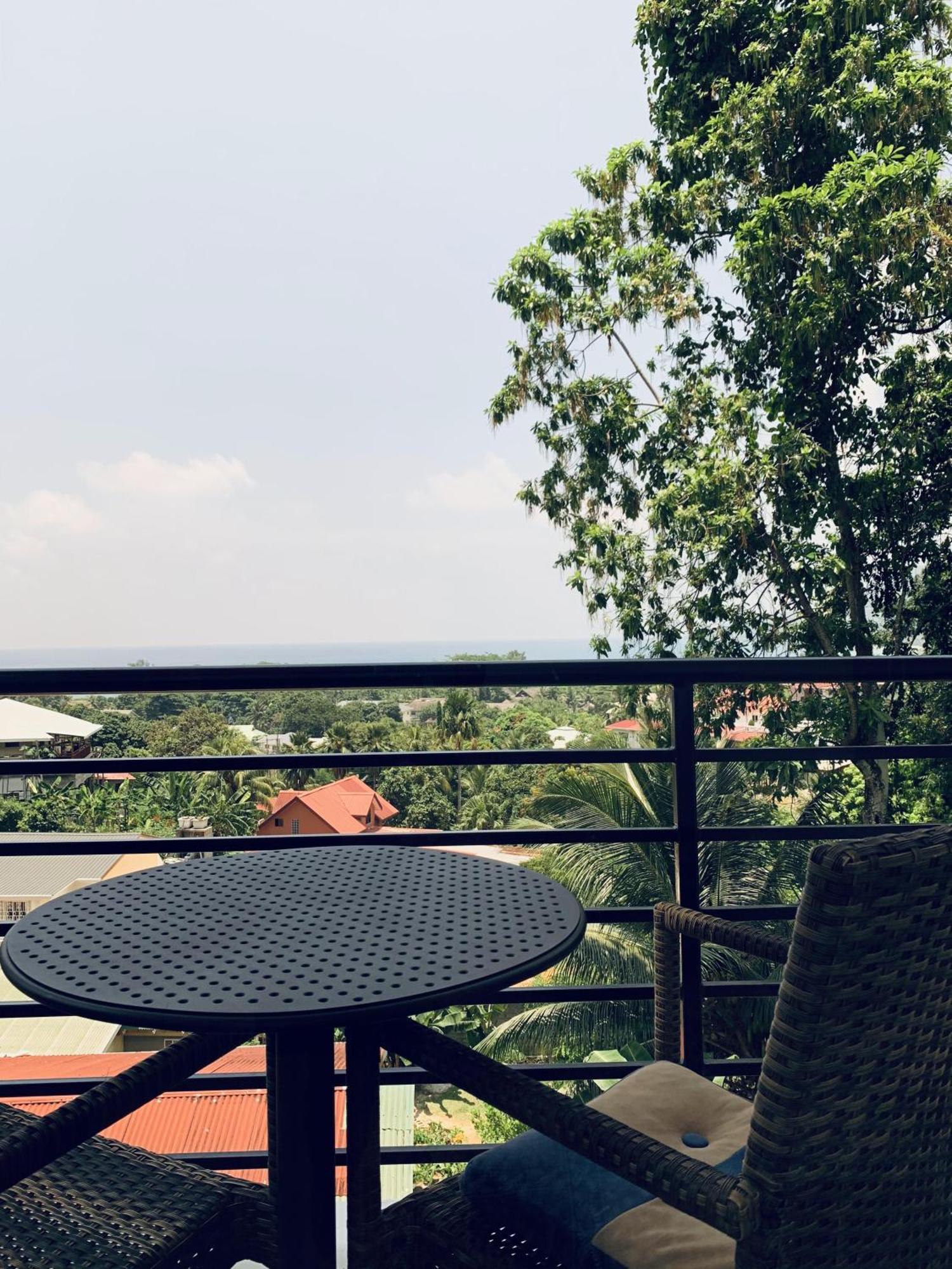 Oceanic View Apartments โบวาลง ภายนอก รูปภาพ